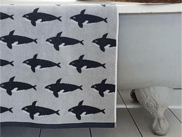 Anorak Orca Bath Towel