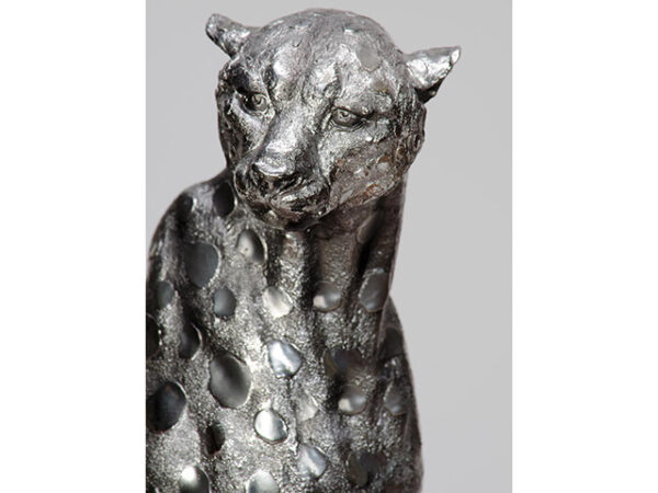 Silver Brushed Cheetah Figurine Close Head
